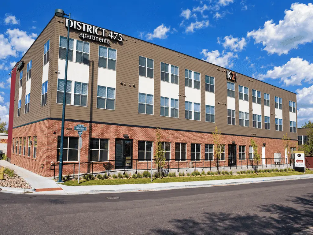 District 475 mixed-use apartment, office and gallery building in Denver