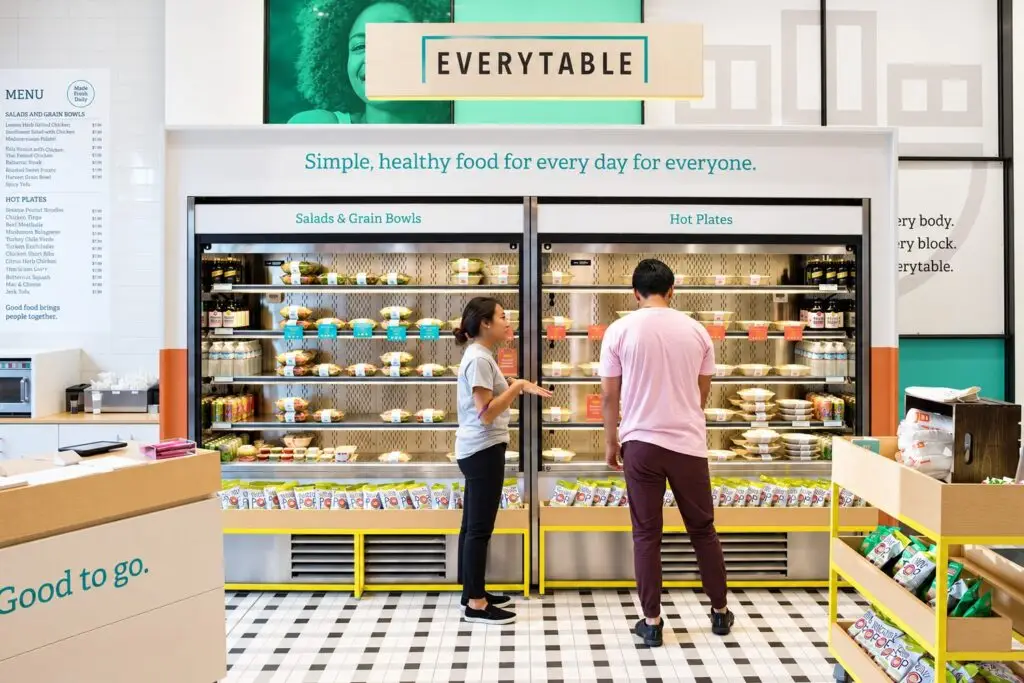 Everytable at The Gallery in Santa Monica with refrigerated grab-and-go meal displays and customer service counter