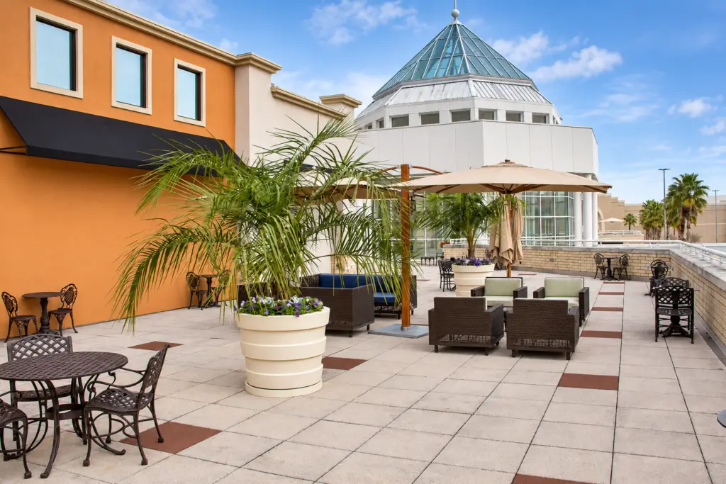 Rooftop dining and food court tenant additions at Mall of Louisiana in Baton Rouge, designed by Architecture Design Collaborative