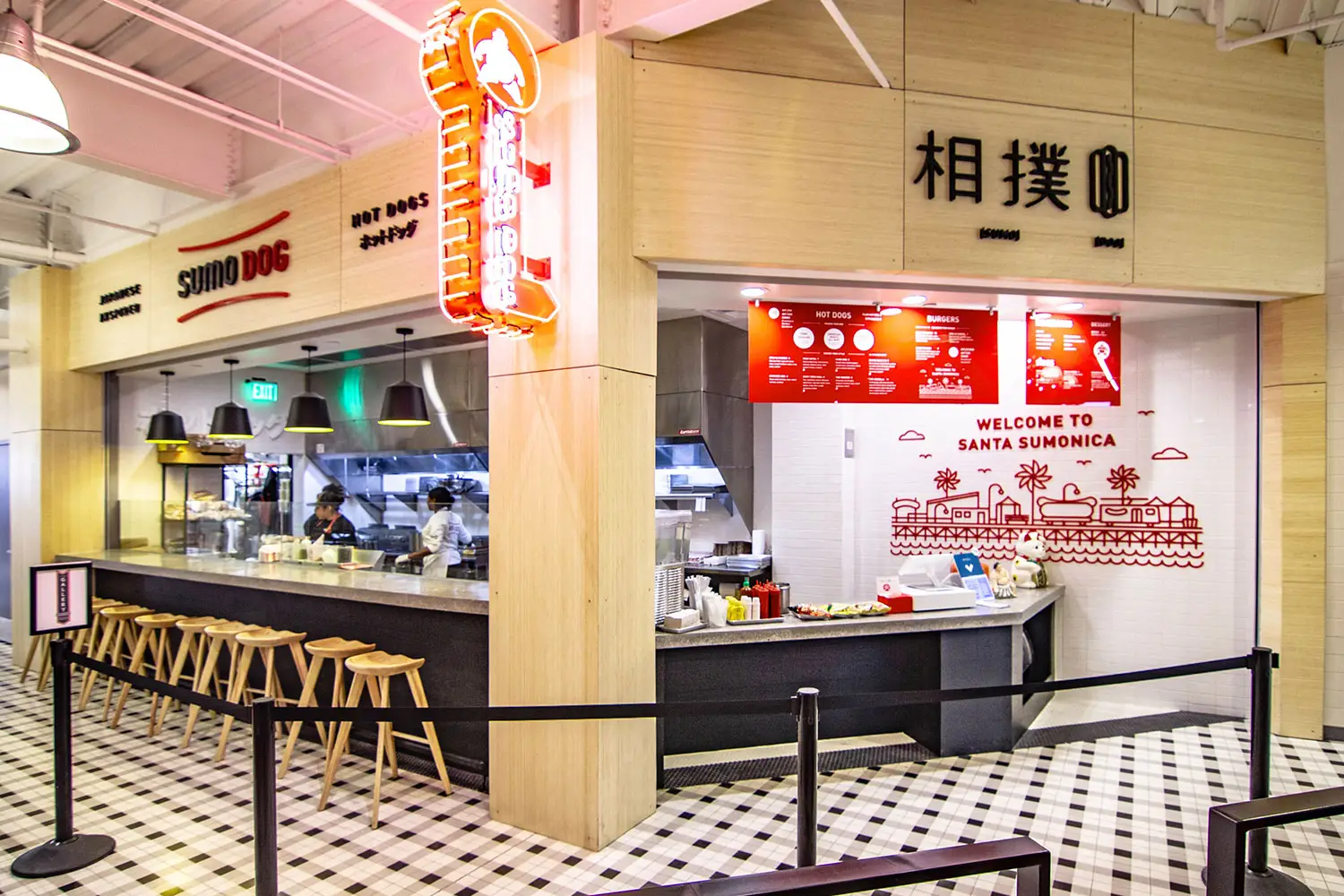 Sumo Dog restaurant at The Gallery in Santa Monica, designed by Architecture Design Collaborative